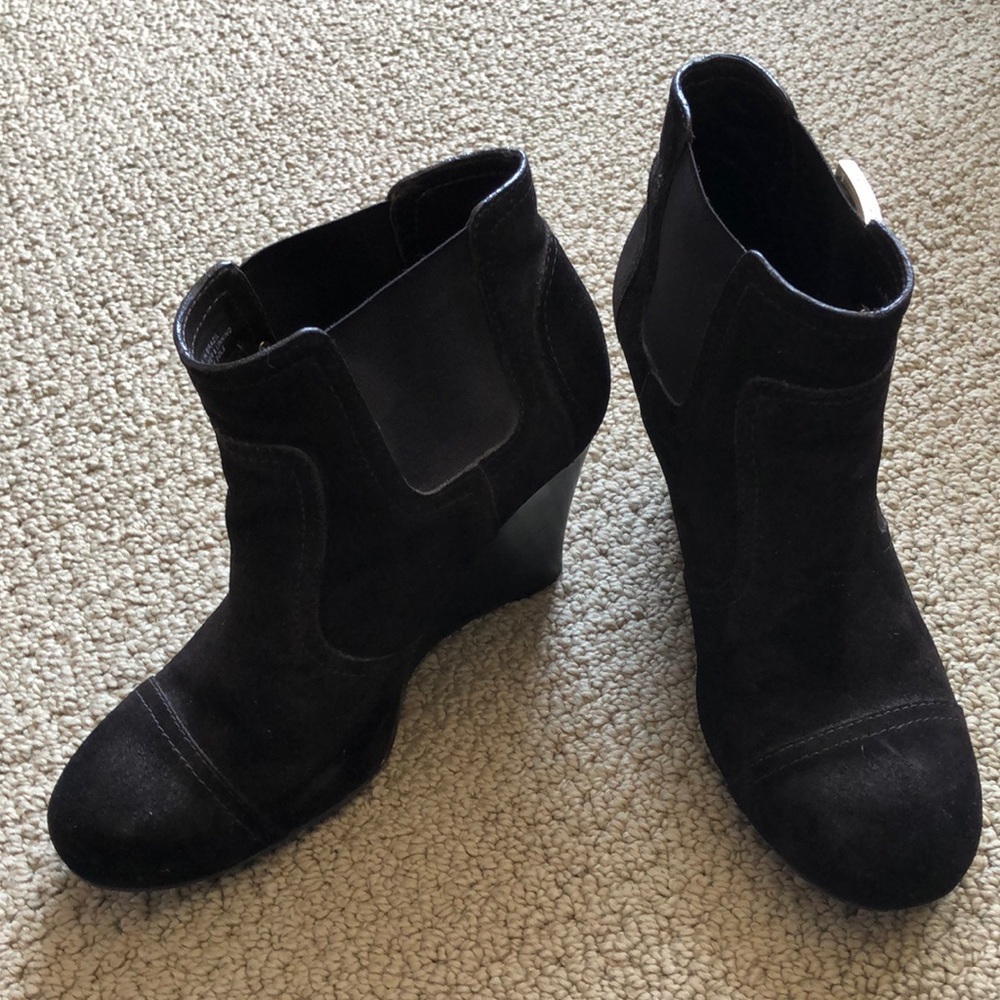 tory burch adrienne suede booties